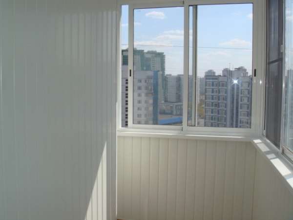 Алюминиевые балконные рамы